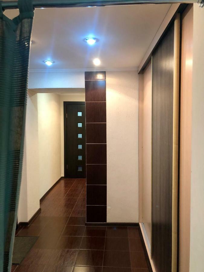 Apartment On Republic Square Ustʼ-Kamenogorsk Extérieur photo