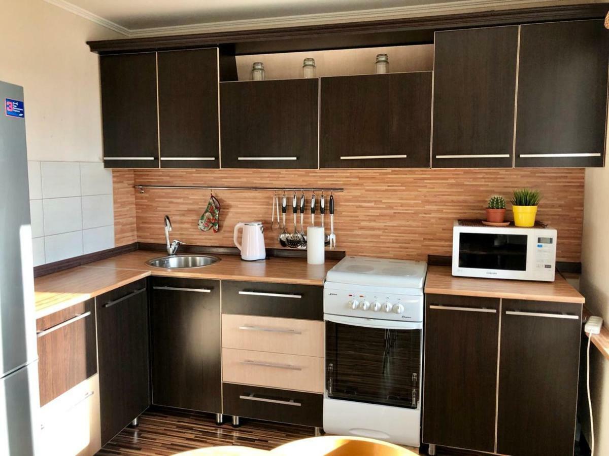 Apartment On Republic Square Ustʼ-Kamenogorsk Extérieur photo